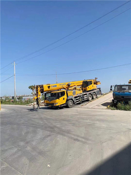 扬中市吊车作业时，可能会产生哪些额外收费项目？